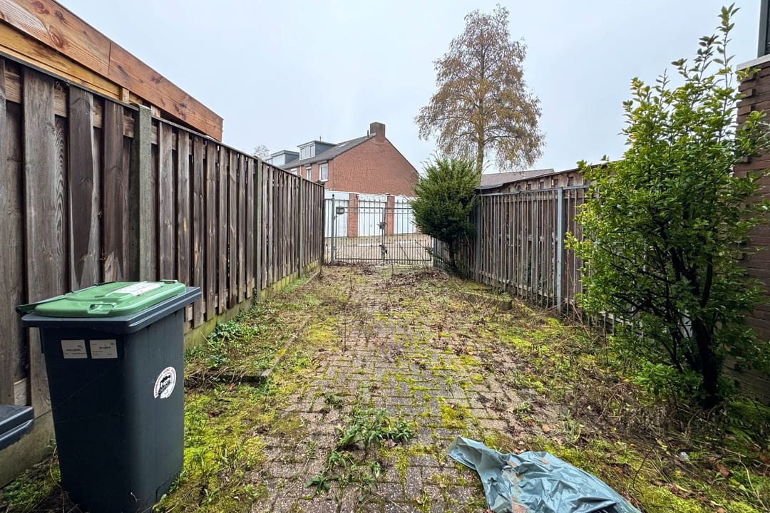 Photo 32 of Gouverneurstraat 15