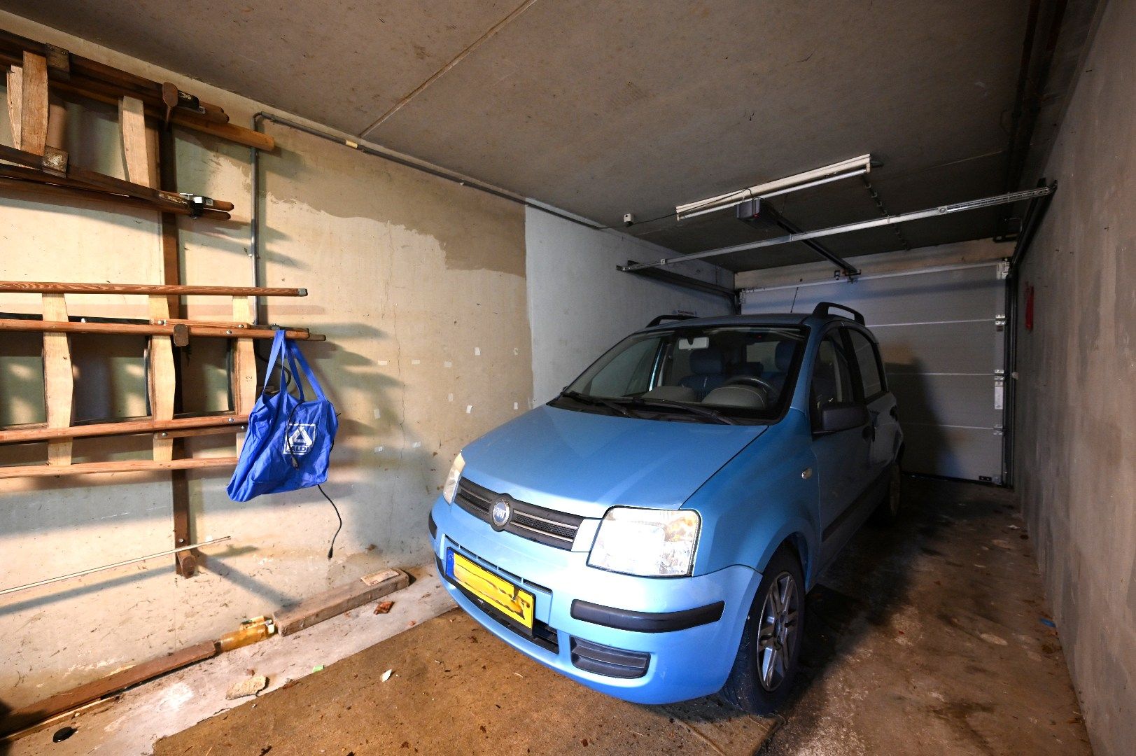 Photo 27 of Gouverneurstraat 15