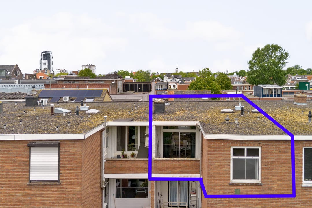 Starter Apartment with Sunny South-Facing Balcony Near Harbor and City Center — 28