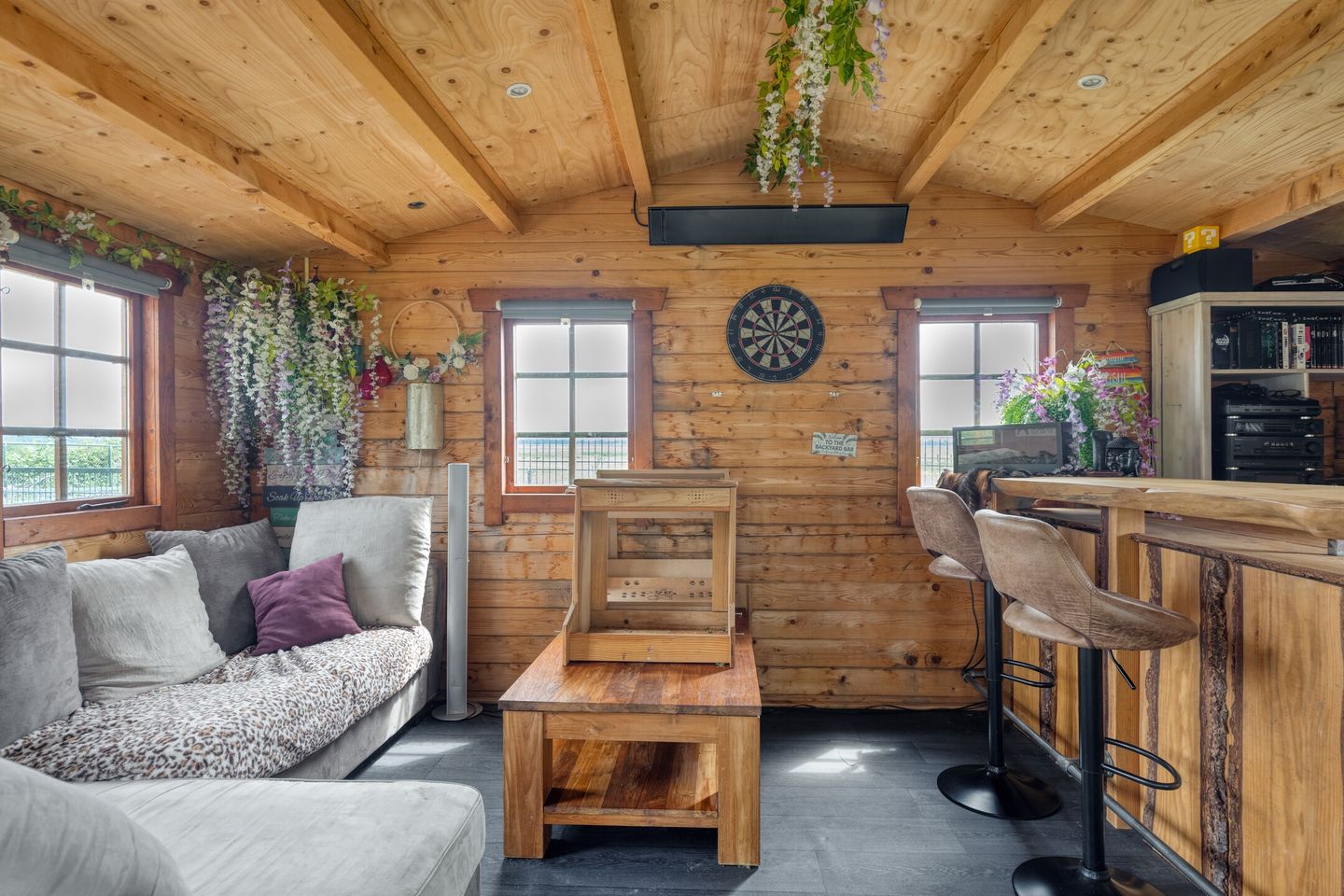 Spacious Residential Farmhouse with Extensive Grounds and Outbuildings in Wieringen — 70
