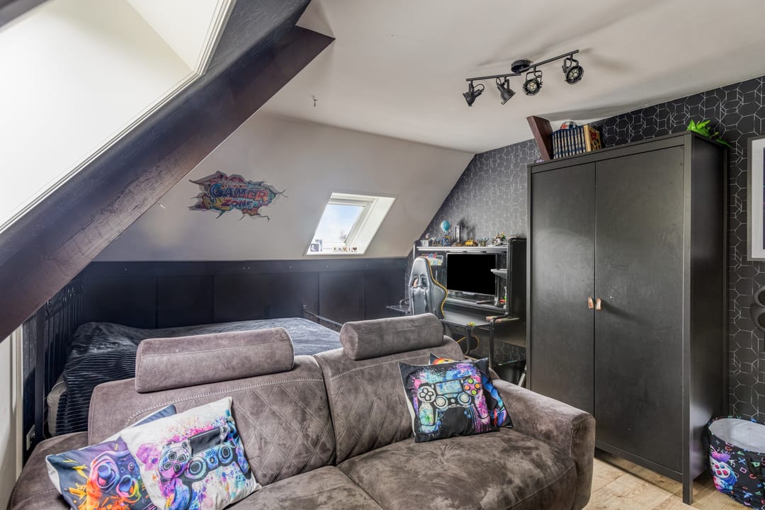 Spacious Residential Farmhouse with Extensive Grounds and Outbuildings in Wieringen — 52