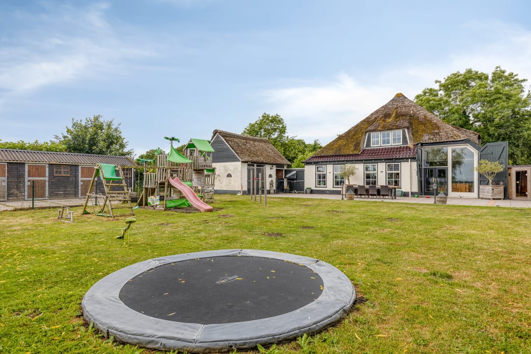 Spacious Residential Farmhouse with Extensive Grounds and Outbuildings in Wieringen — 67