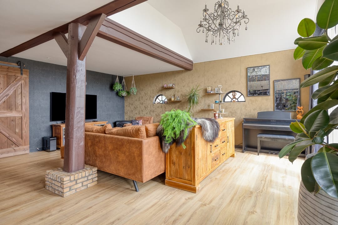 Spacious Residential Farmhouse with Extensive Grounds and Outbuildings in Wieringen — 16