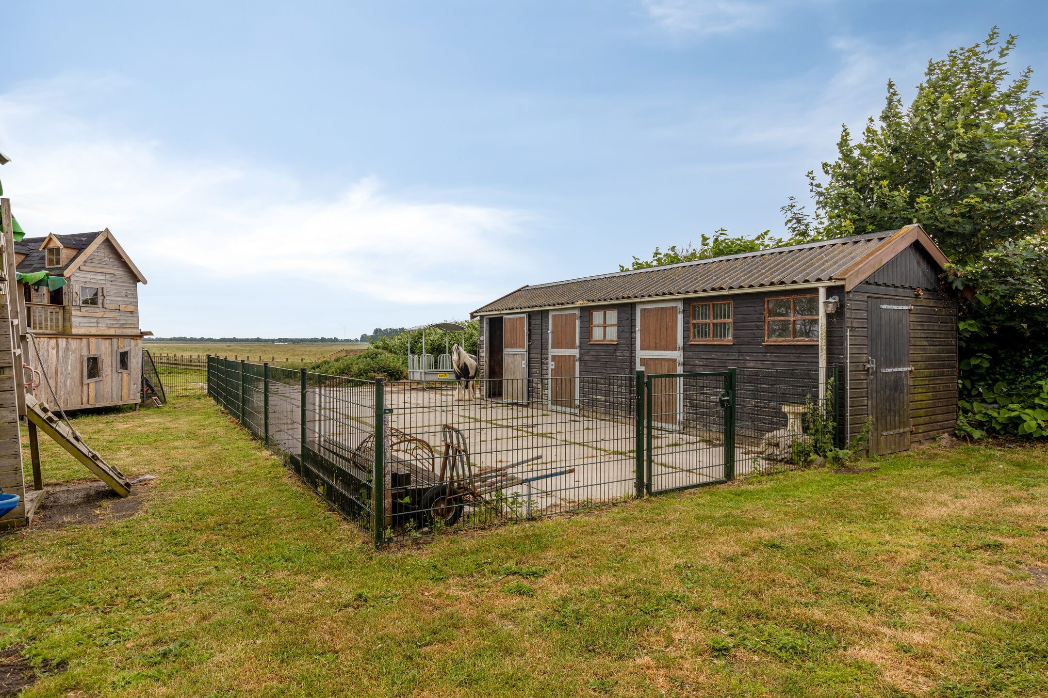Spacious Residential Farmhouse with Extensive Grounds and Outbuildings in Wieringen — 66