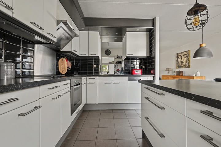 Tussenwoning te koop: Leidschendamstraat 28, Tilburg