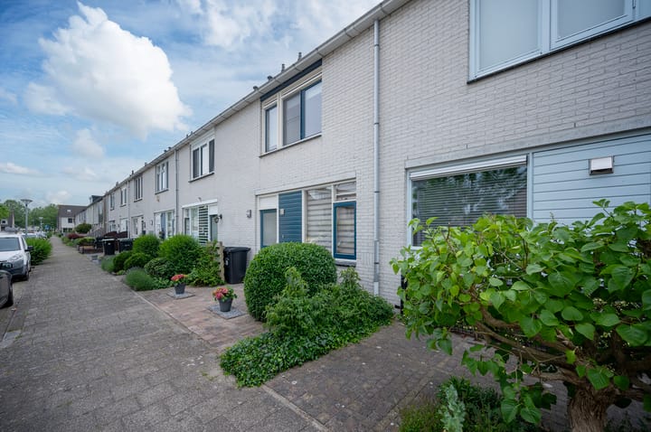 Foto 4 van L.C. van der Vlugtstraat 39