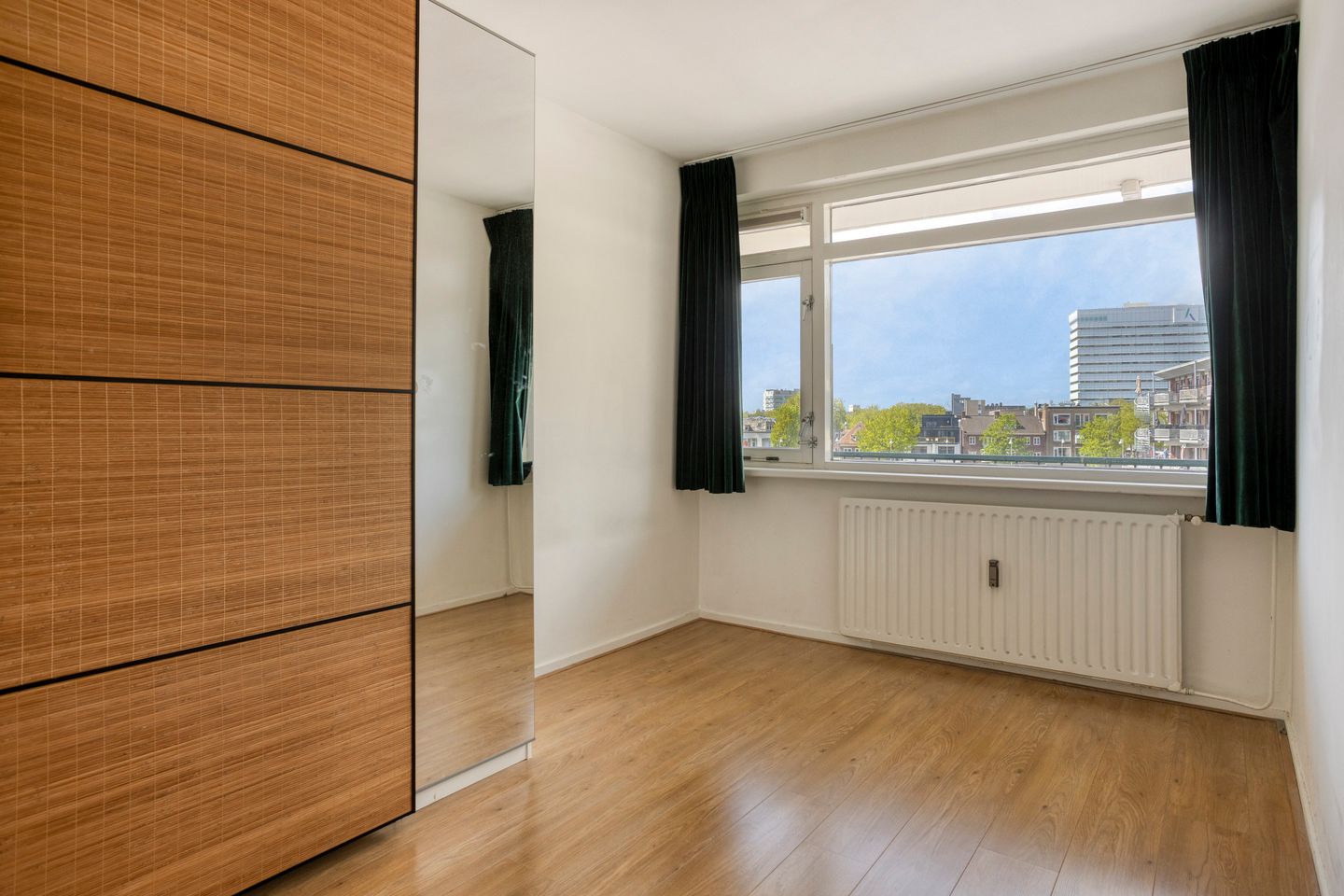 Light Apartment with City Views and Two Bedrooms in the Heart of Apeldoorn — 20