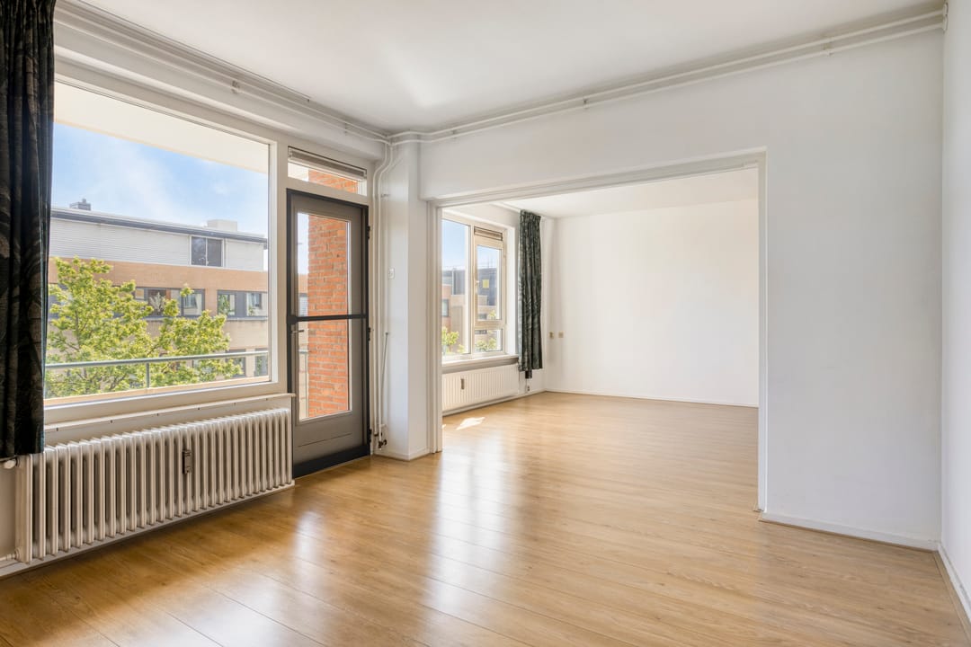 Light Apartment with City Views and Two Bedrooms in the Heart of Apeldoorn — 13