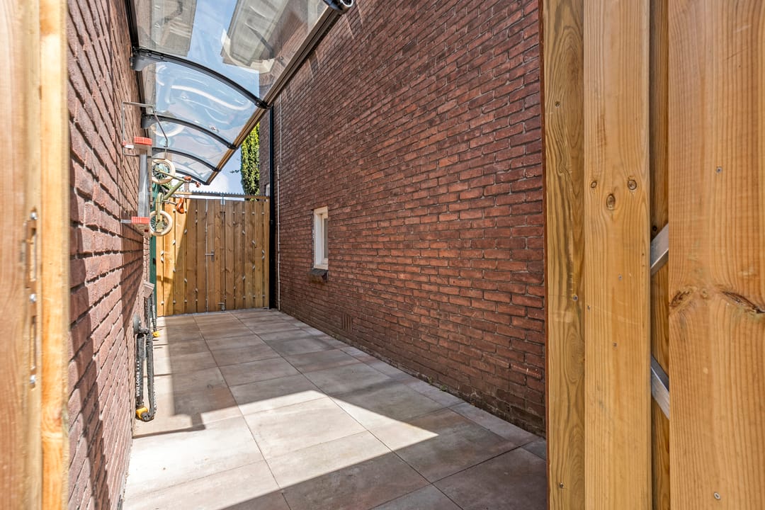Foto 41 van Bernardstraat 26