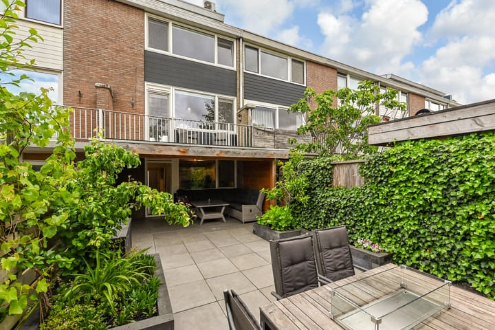 Tussenwoning te koop: Van der Maasstraat 6, Zoetermeer