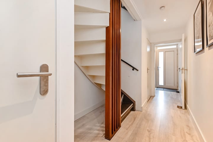 Tussenwoning te koop: Van der Maasstraat 6, Zoetermeer