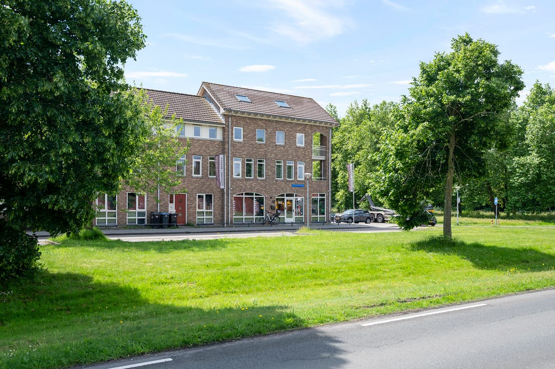 Photo 22 of Van Raemdonckstraat 30