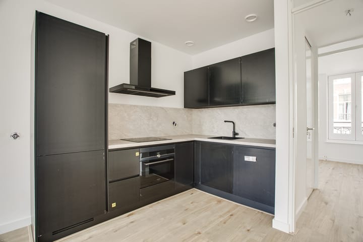 Appartement te koop: Sumatrastraat 243, 'S-Gravenhage