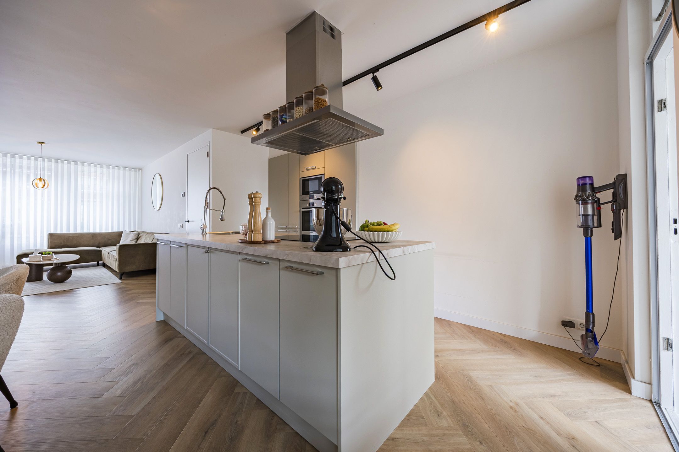 Photo 12 of Doornbos 54