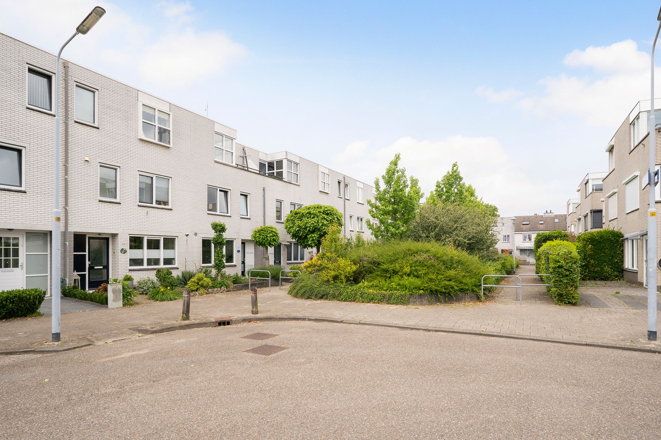 Spacious 5-Bedroom Townhouse with Sunny Southwest Garden in Quiet Toolenburg — 51