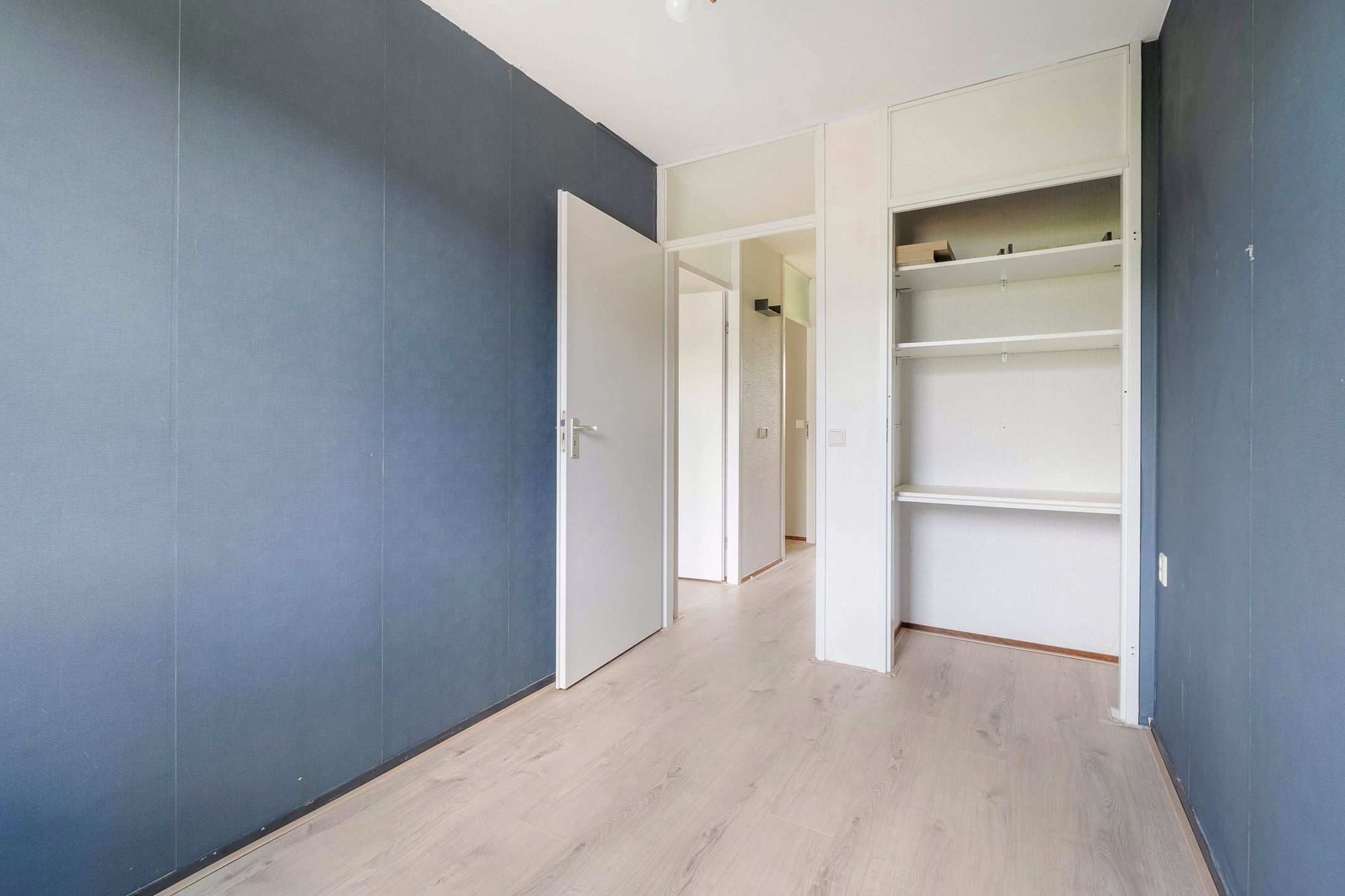 Spacious 5-Bedroom Townhouse with Sunny Southwest Garden in Quiet Toolenburg — 21