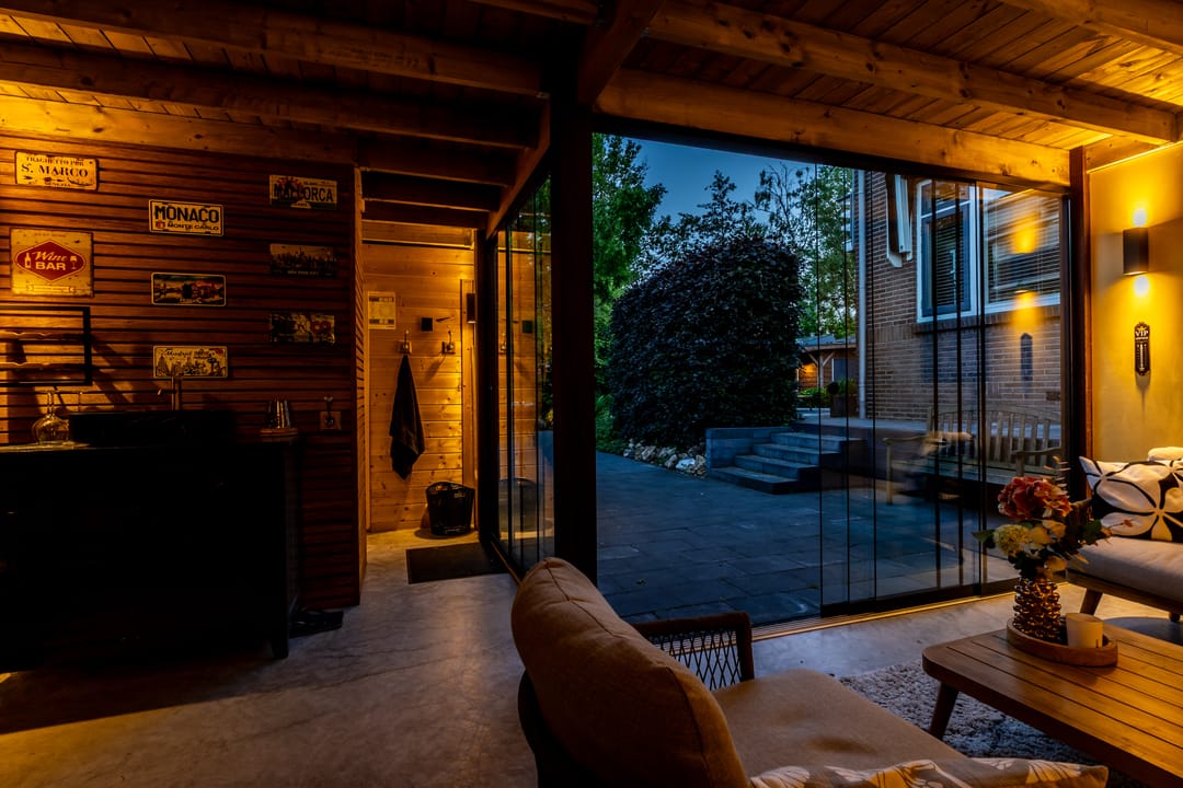Charming 1930s Waterfront Detached House with Modern Luxury — 76