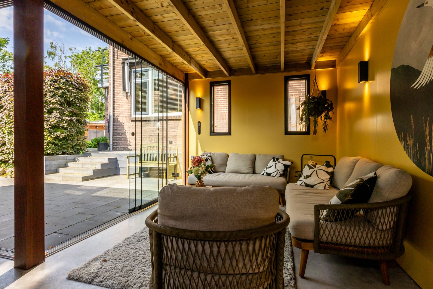Charming 1930s Waterfront Detached House with Modern Luxury — 59
