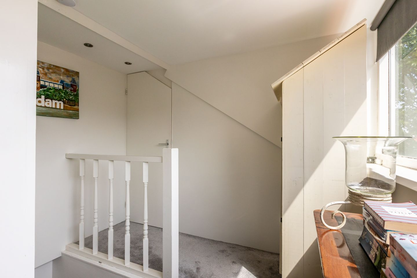 Charming 1930s Waterfront Detached House with Modern Luxury — 35