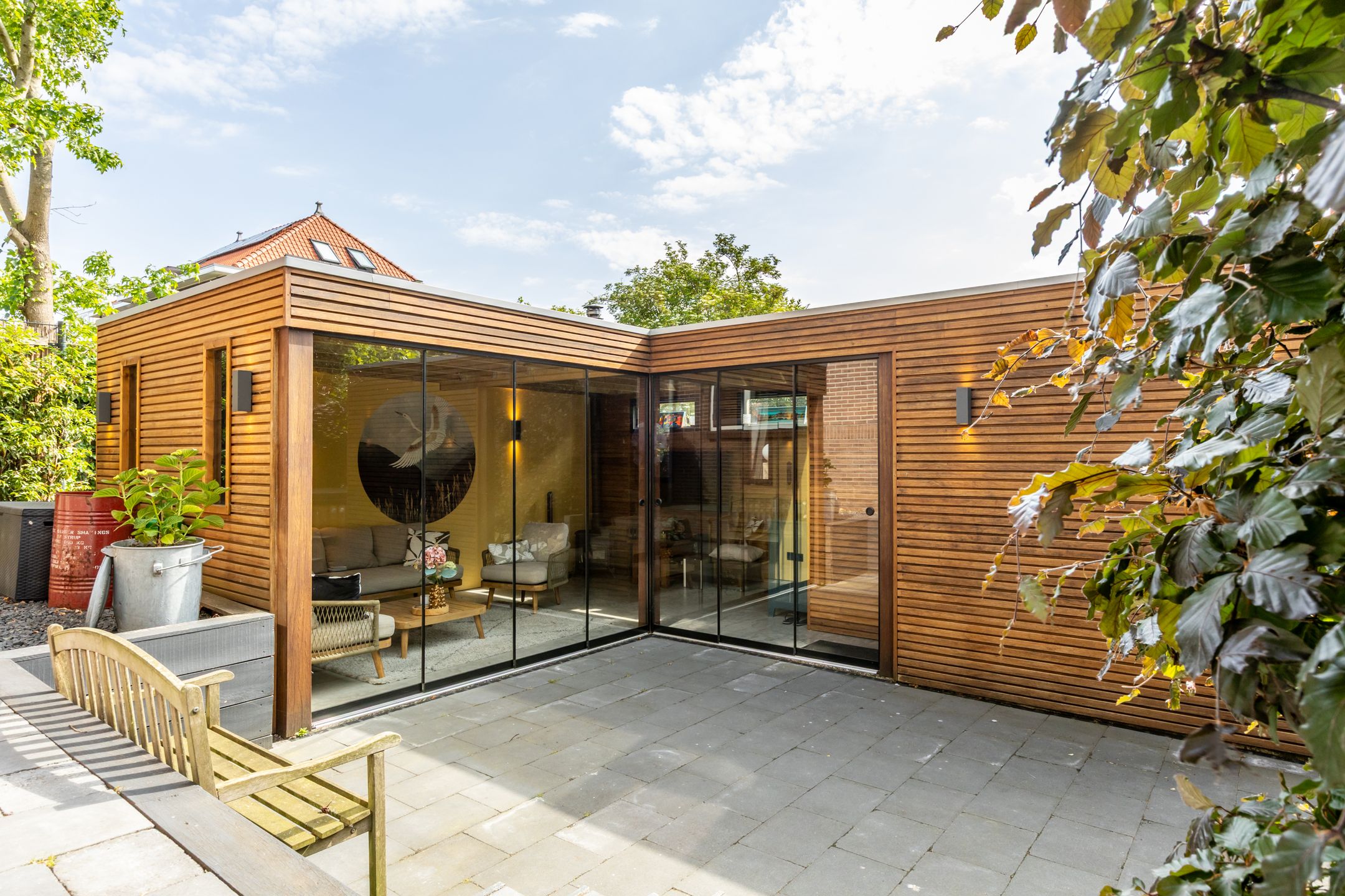 Charming 1930s Waterfront Detached House with Modern Luxury — 57