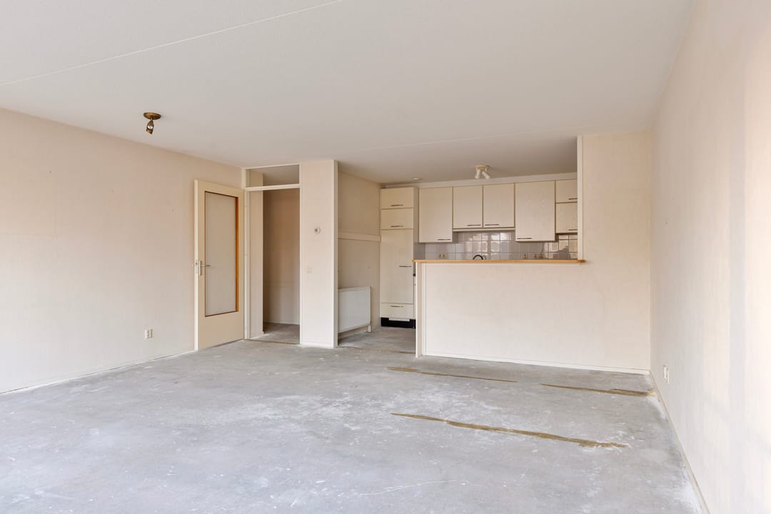 Bright three room apartment in central Lochem — 16