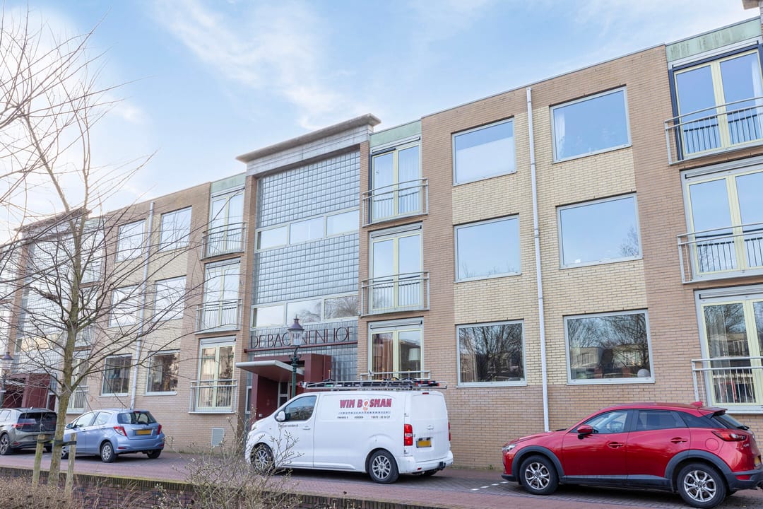 Bright three room apartment in central Lochem — 32