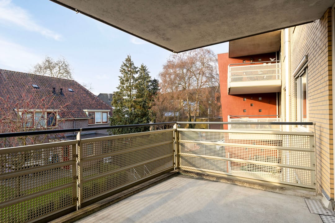 Bright three room apartment in central Lochem — 28