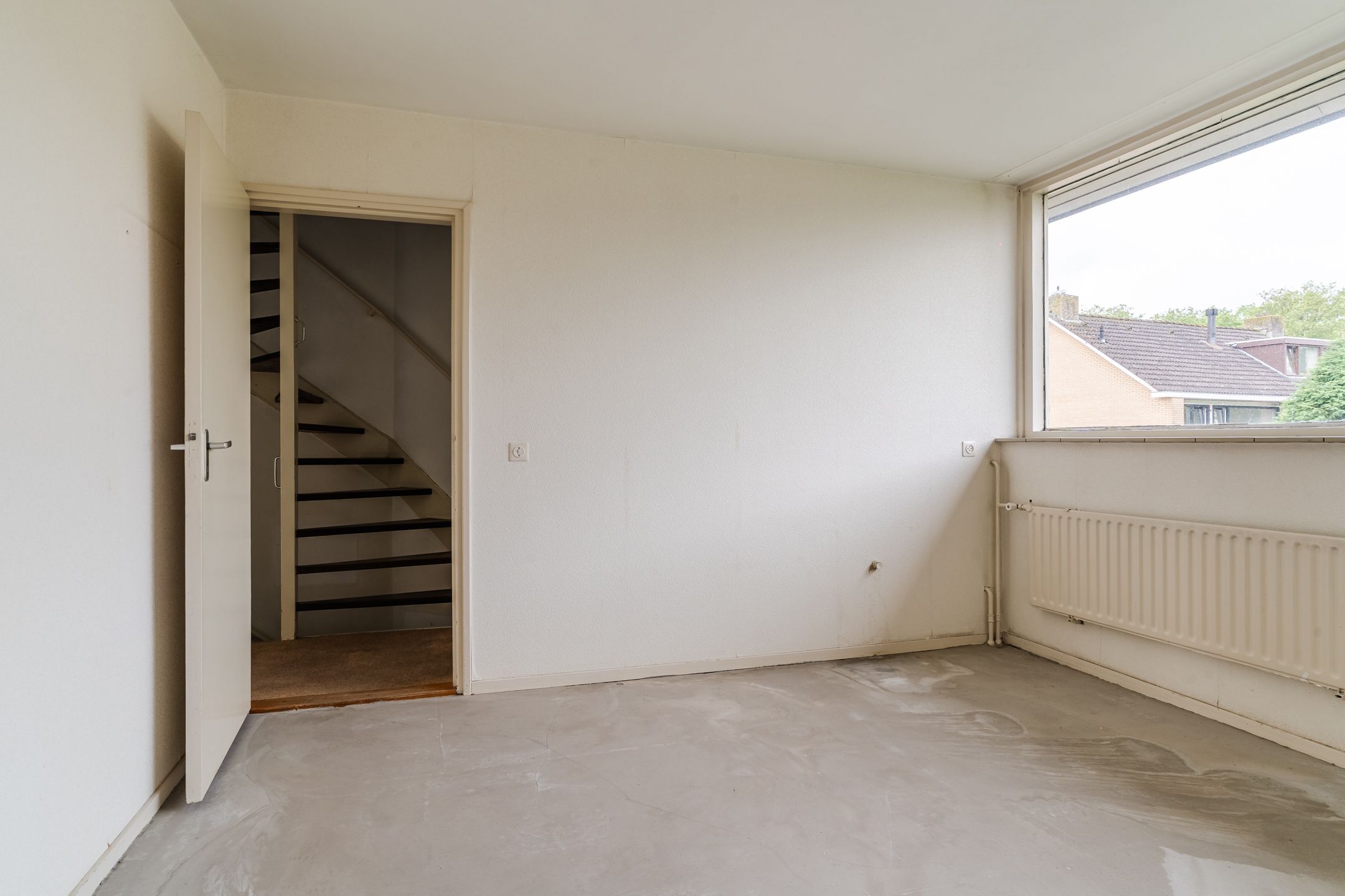 Spacious End Terraced House with Four Bedrooms in Family-Friendly IJpelaar Neighborhood — 24