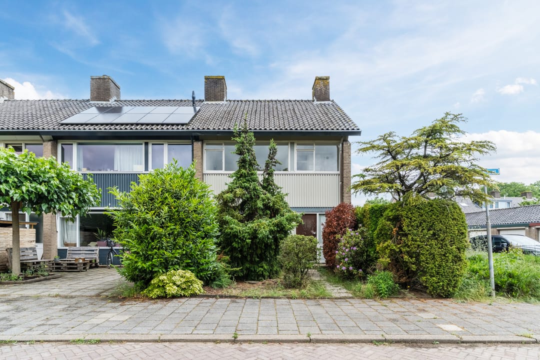 Spacious End Terraced House with Four Bedrooms in Family-Friendly IJpelaar Neighborhood — 7