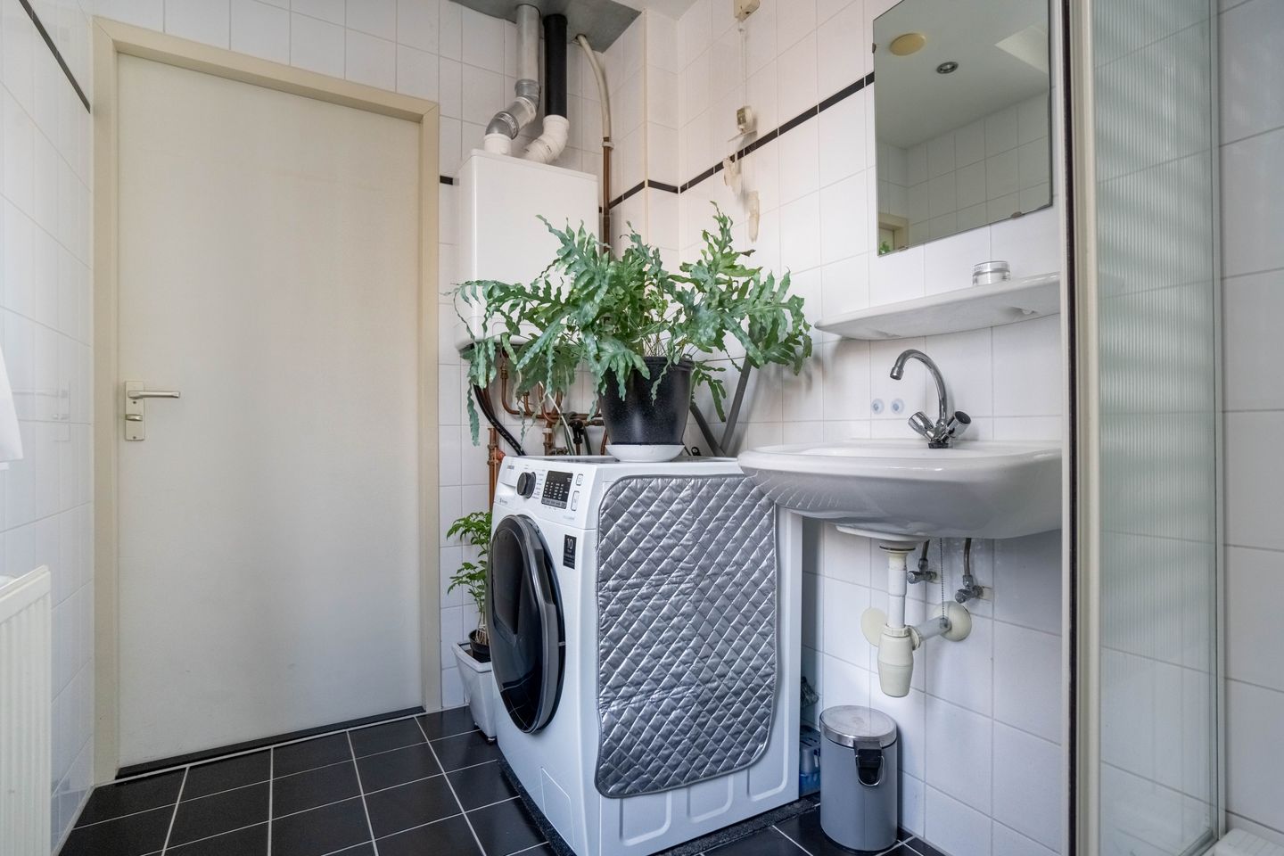 Photo 20 of Albert Cuypstraat 209-2