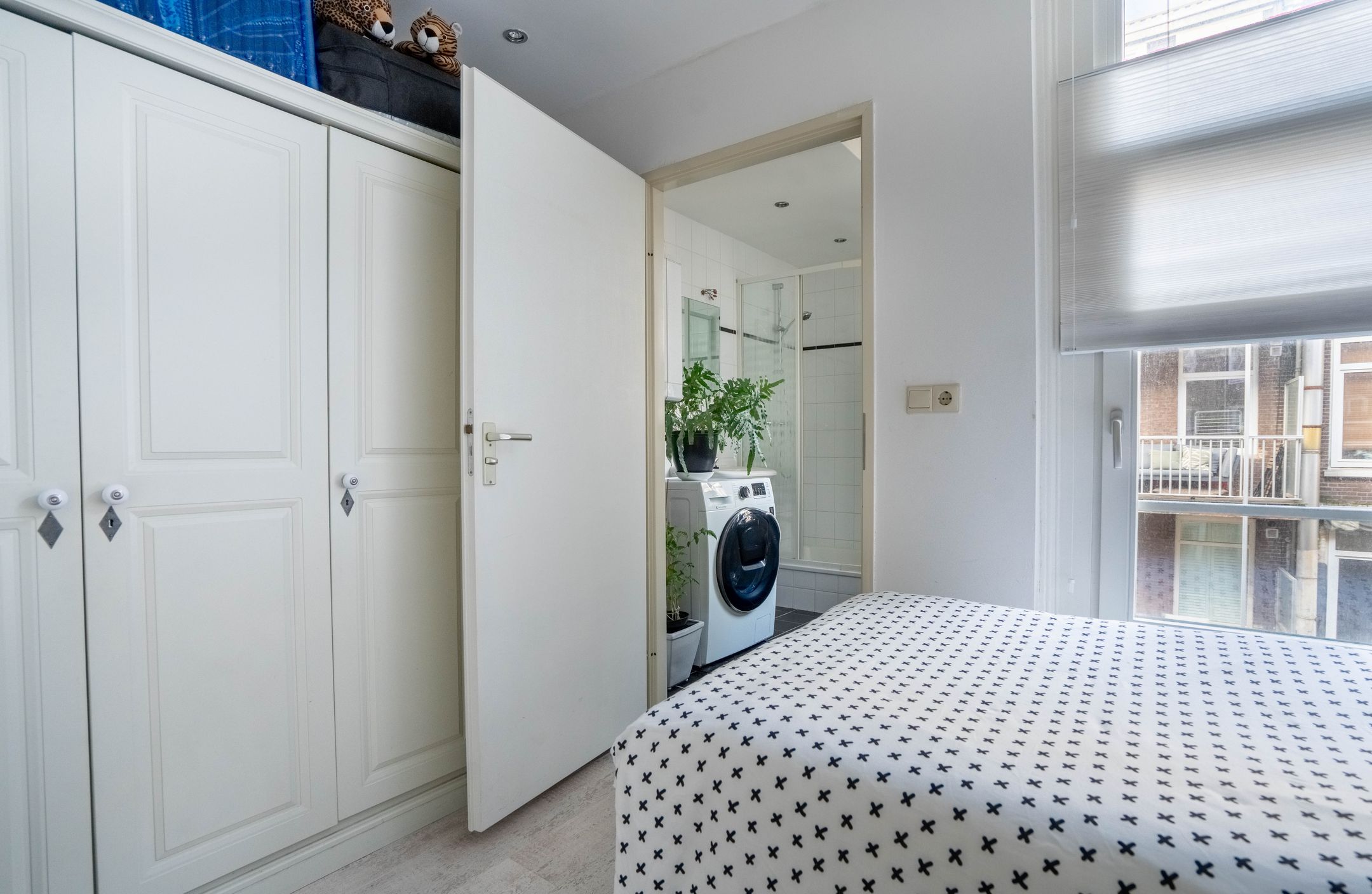 Photo 18 of Albert Cuypstraat 209-2