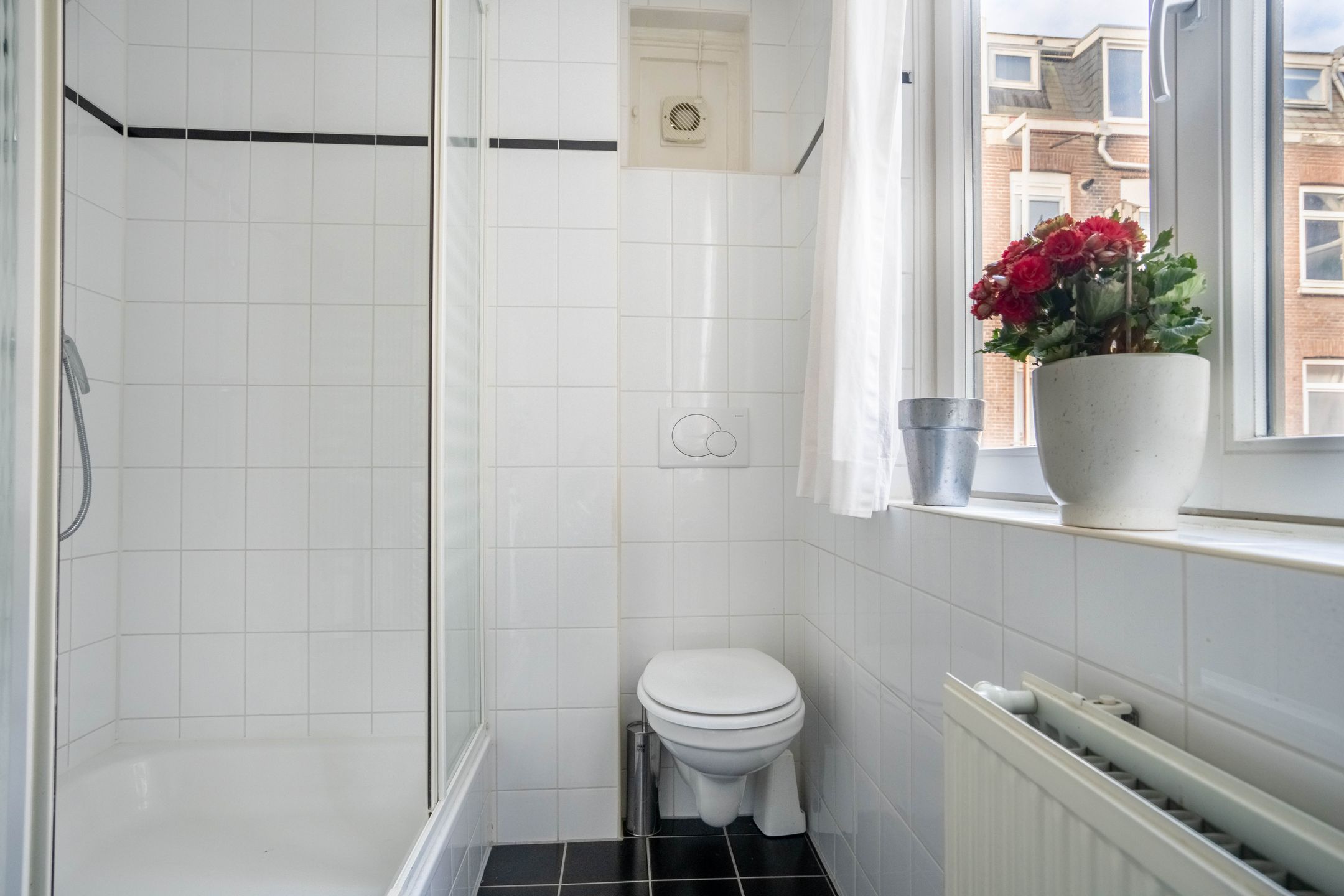 Photo 21 of Albert Cuypstraat 209-2