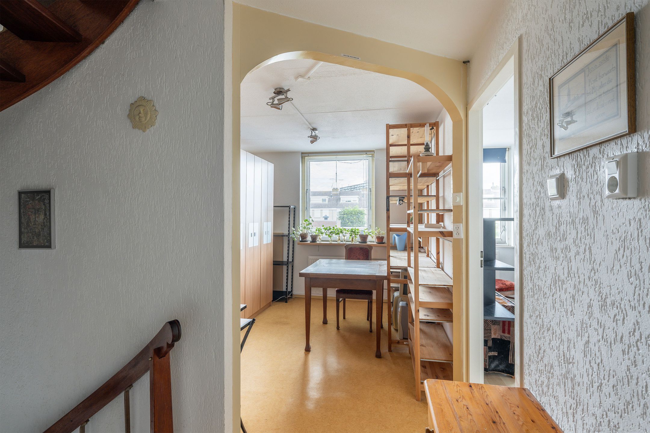 Spacious Five-Bedroom Terraced Home with Garage and Garden in Maassluis — 18