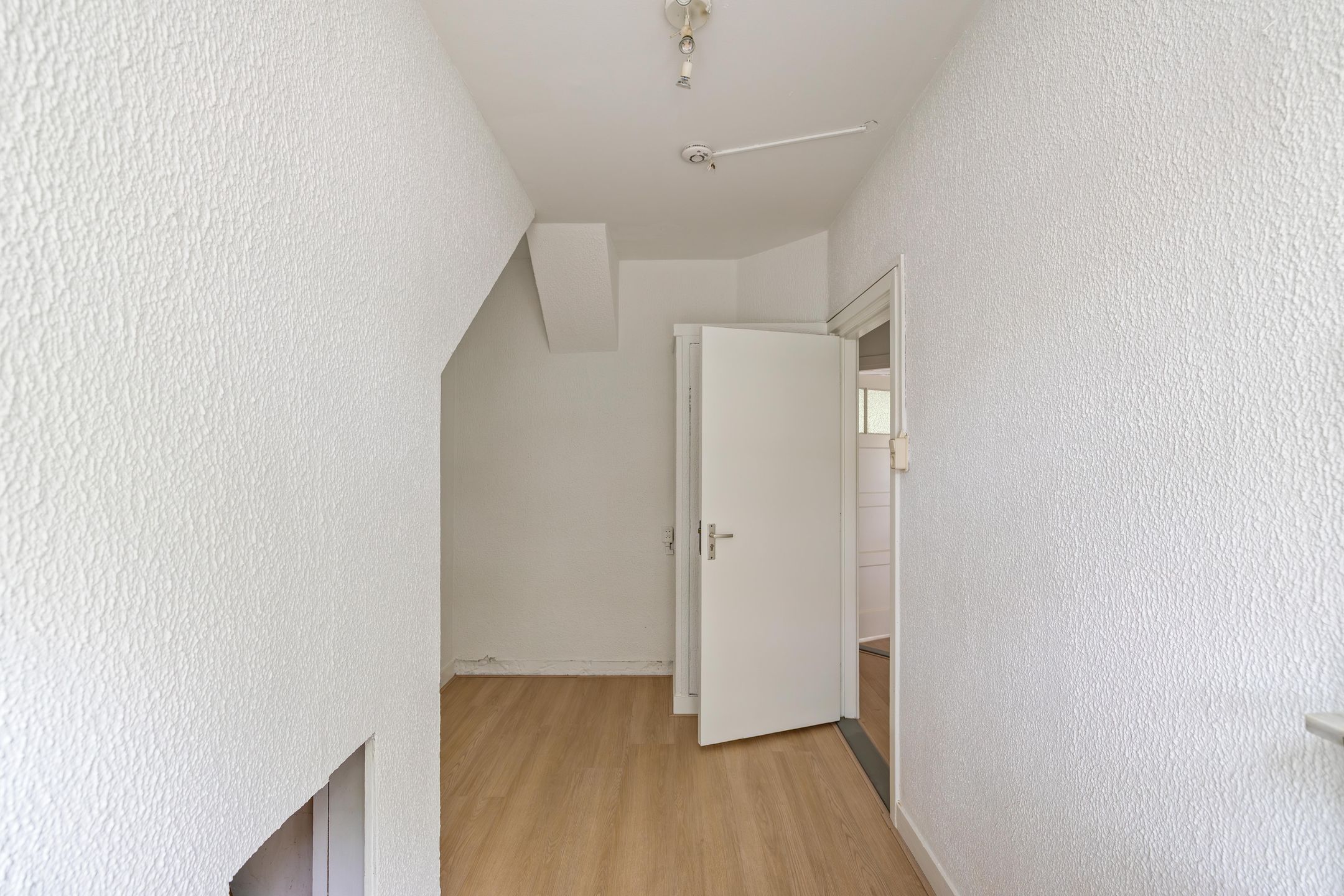 Photo 15 of Rembrandt van Rijnstraat 3