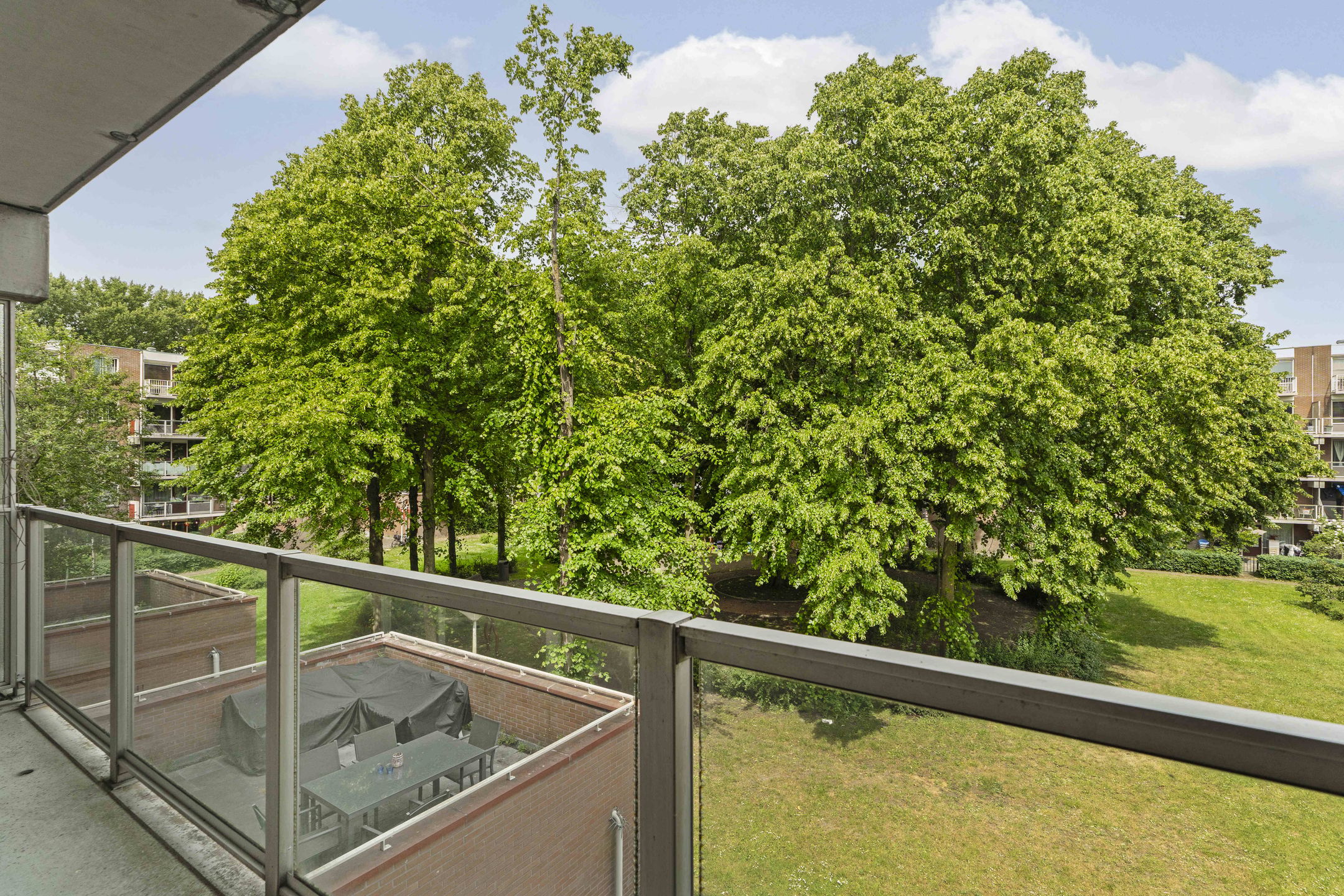 Spacious 3 Bedroom Apartment with Balcony in Venserpolder — 15