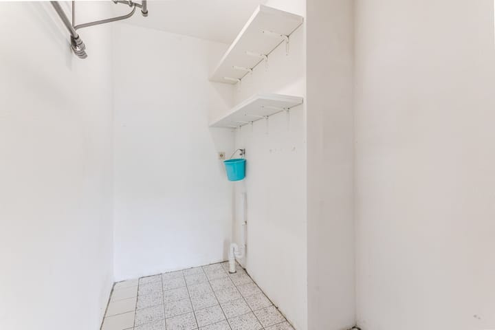 Hoekwoning te koop: Oegstgeeststraat 271, Tilburg