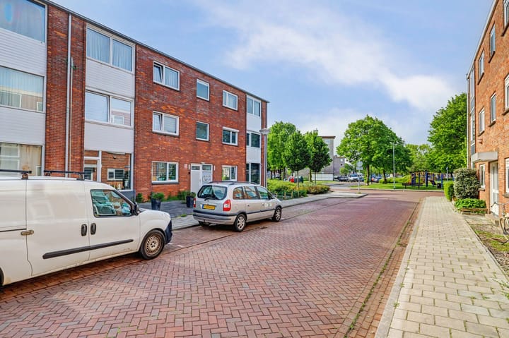 Photo 4 of Hendrick Vroomlaan 10