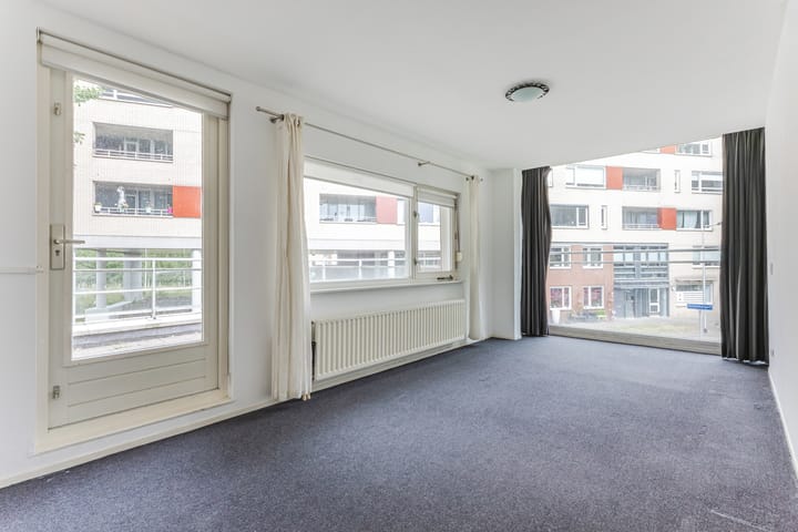 Hoekwoning te koop: Oegstgeeststraat 271, Tilburg