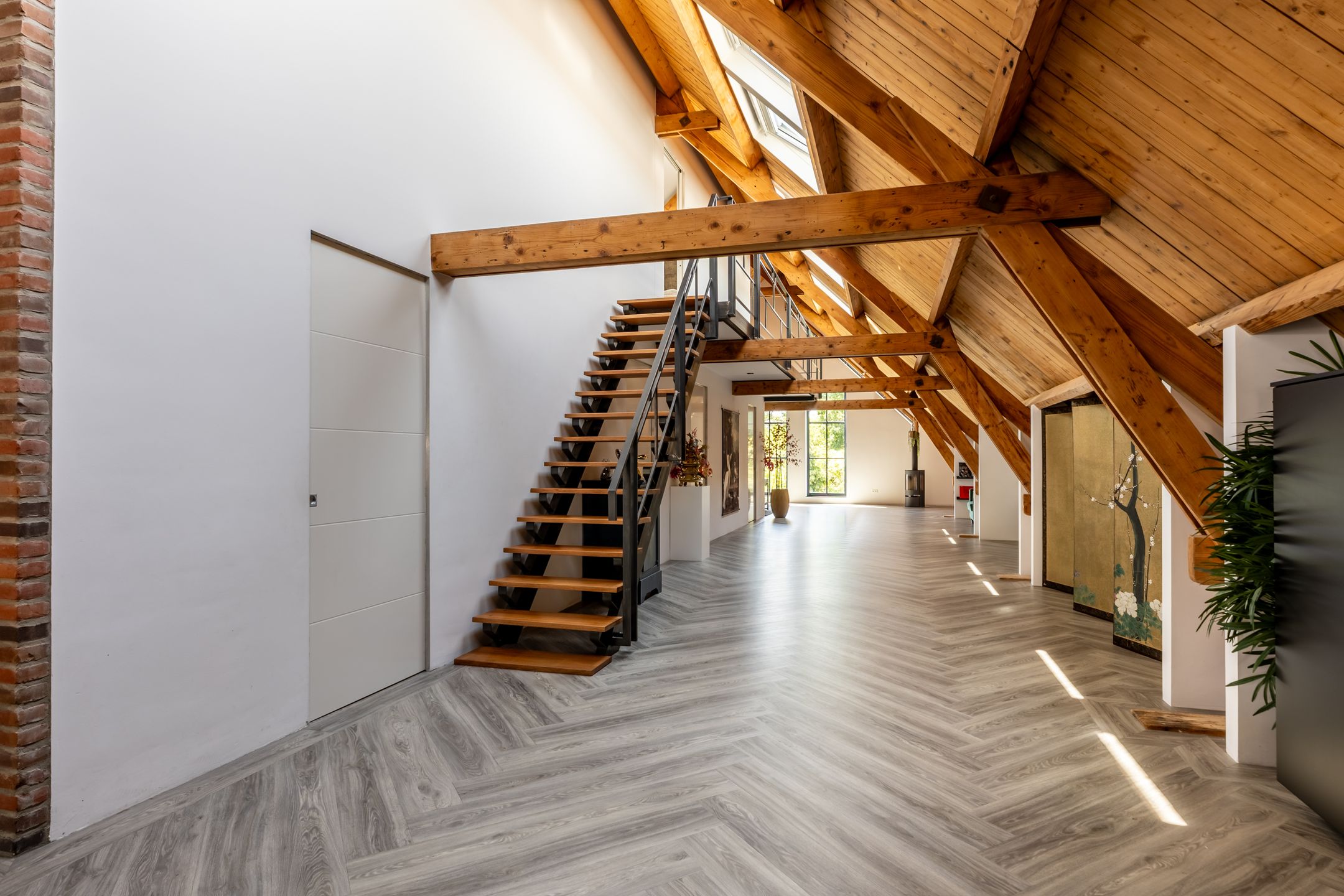 Historic Wine Warehouse Converted into Unique Canal-Side Residence with Guest Apartment and Practice Space — 36