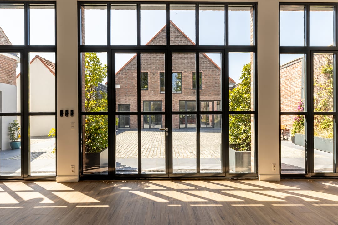 Historic Wine Warehouse Converted into Unique Canal-Side Residence with Guest Apartment and Practice Space — 62