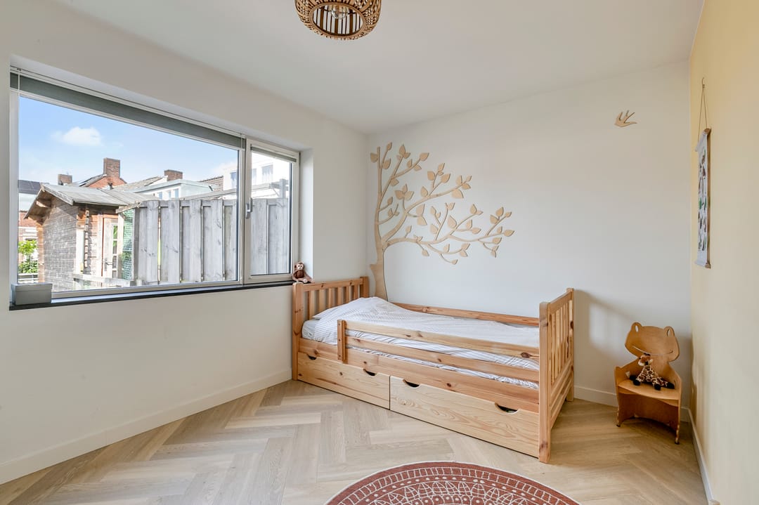 Luxurious Renovated Upper Apartment with Spacious Rooftop Terrace in Huissen Center — 22
