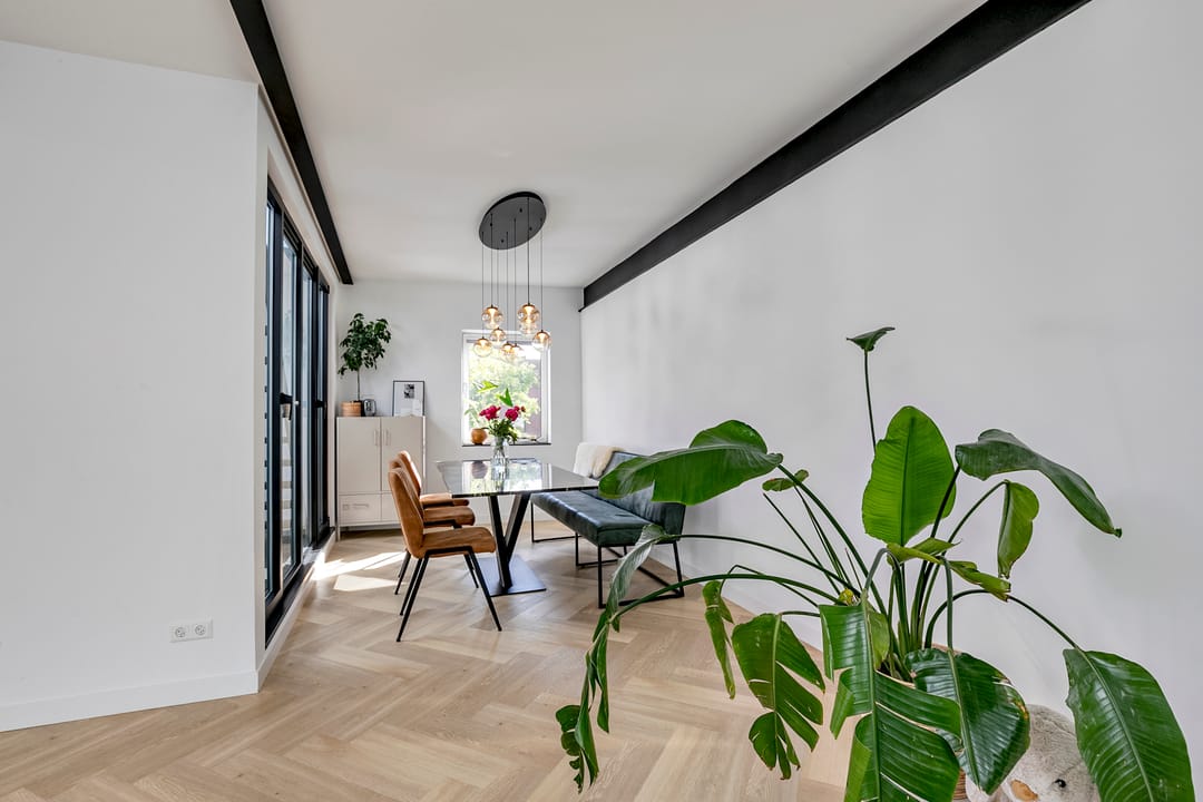 Luxurious Renovated Upper Apartment with Spacious Rooftop Terrace in Huissen Center — 11