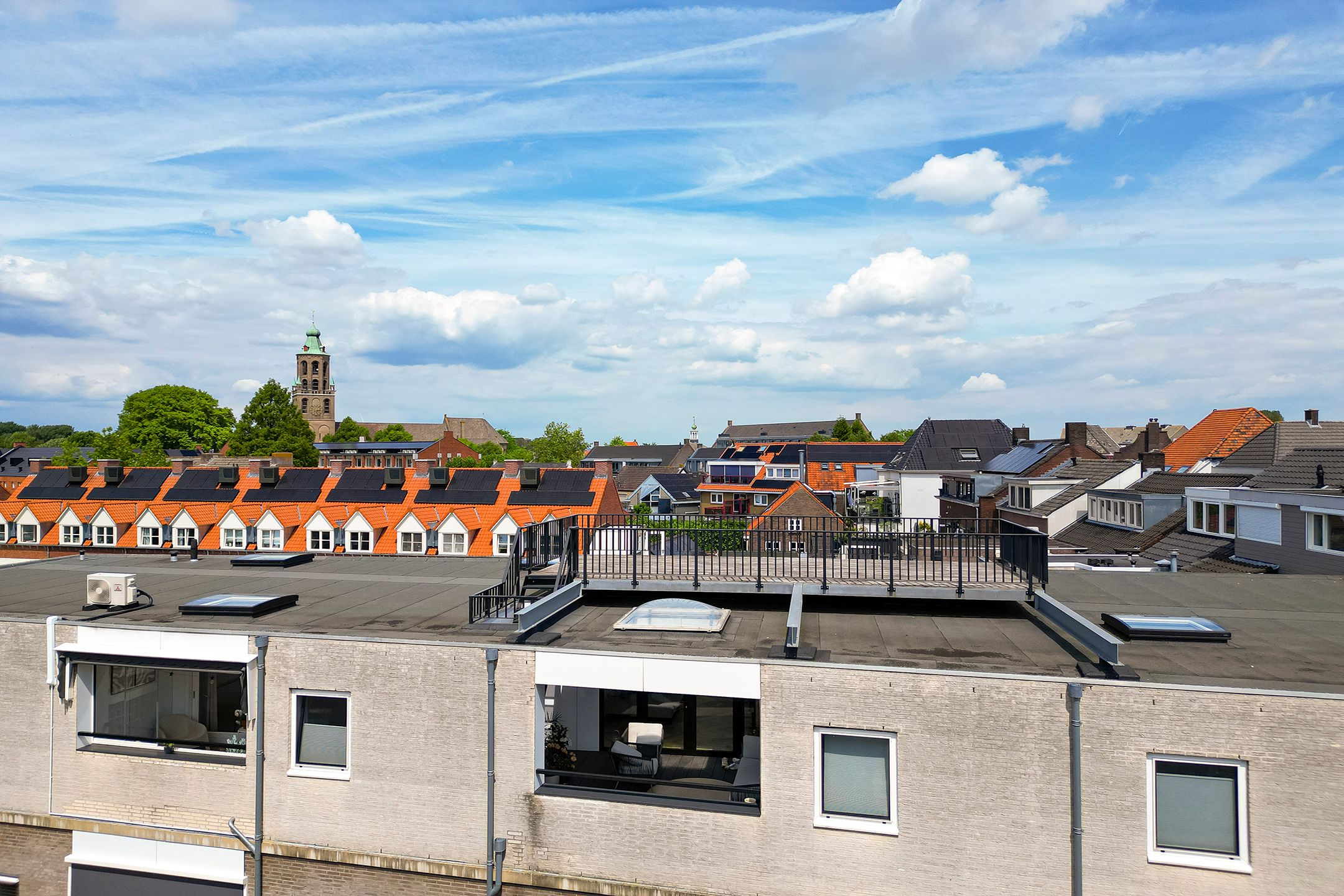 Luxurious Renovated Upper Apartment with Spacious Rooftop Terrace in Huissen Center — 30