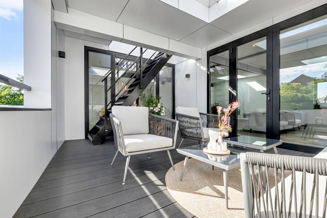 Luxurious Renovated Upper Apartment with Spacious Rooftop Terrace in Huissen Center — 16
