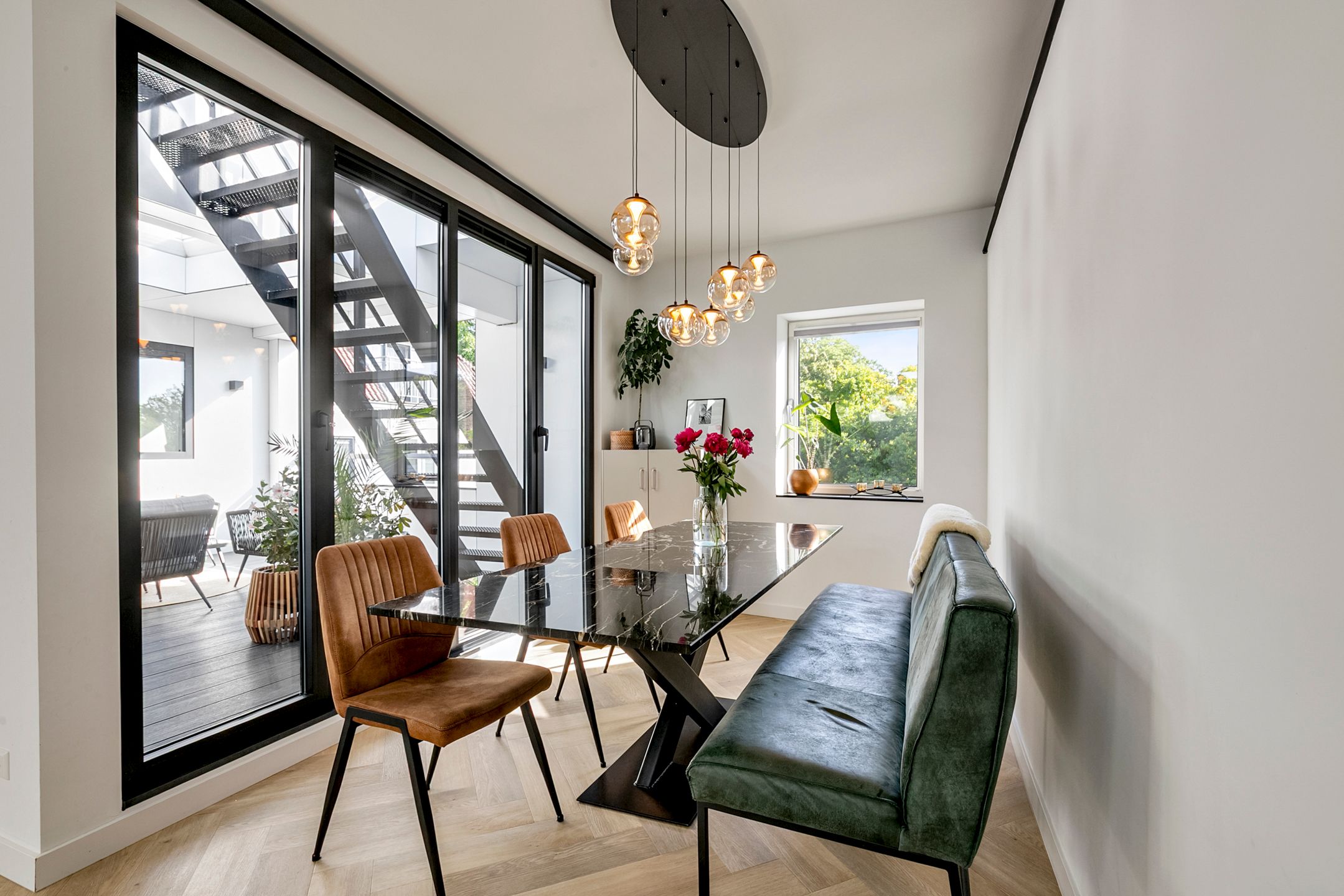 Luxurious Renovated Upper Apartment with Spacious Rooftop Terrace in Huissen Center — 12