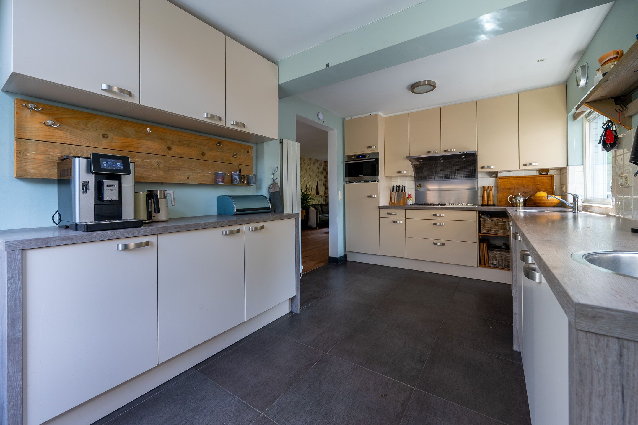 Spacious Semi-Detached Family Home with Versatile Outbuilding in Green Zeist Location — 18