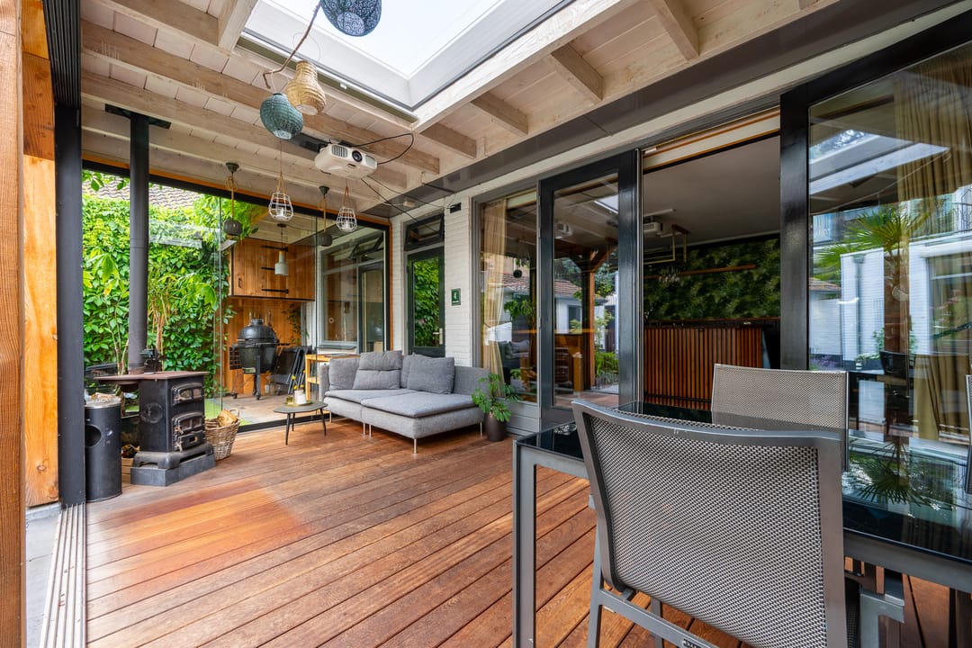 Spacious Semi-Detached Family Home with Versatile Outbuilding in Green Zeist Location — 43