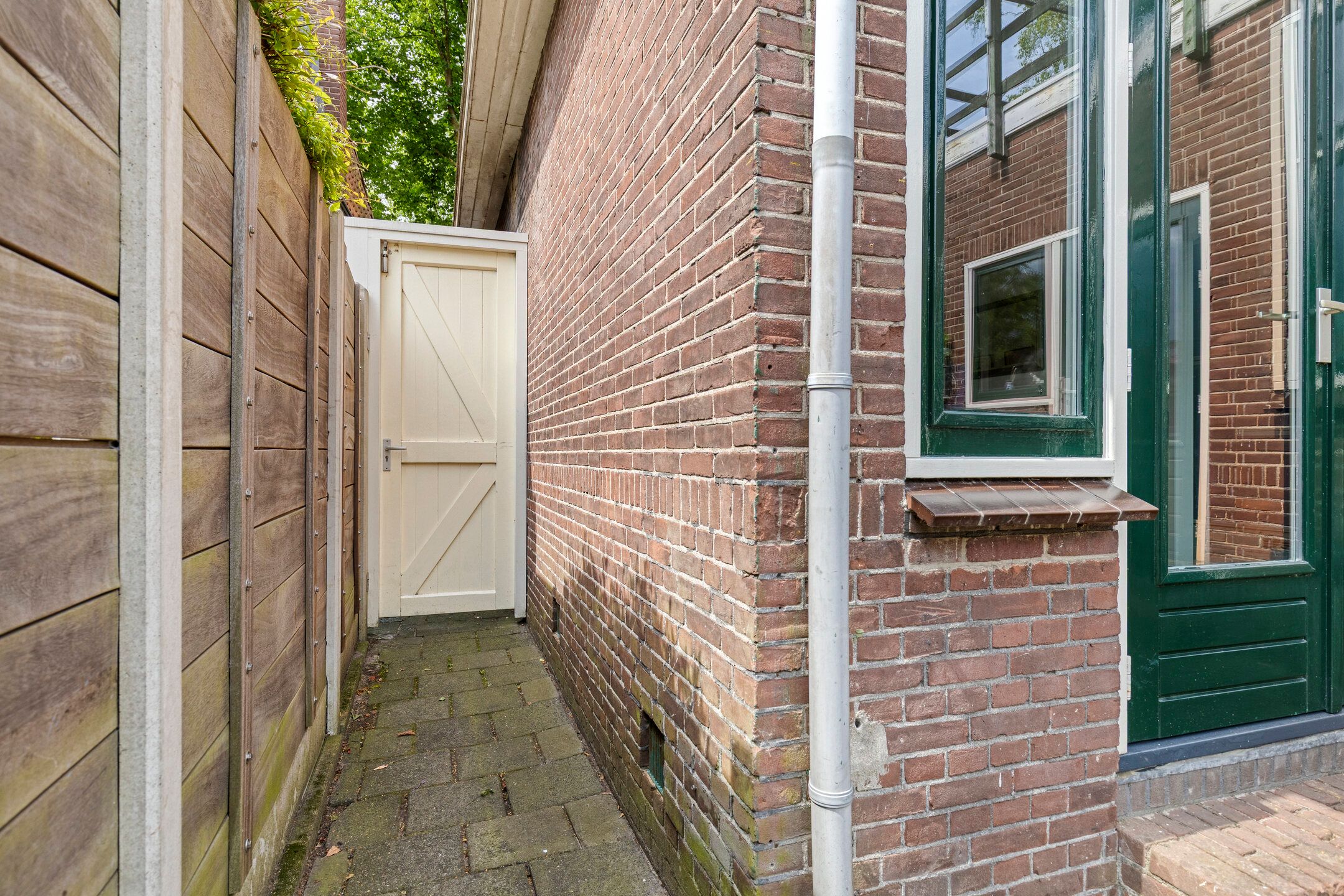 Photo 24 of Breestraat 76