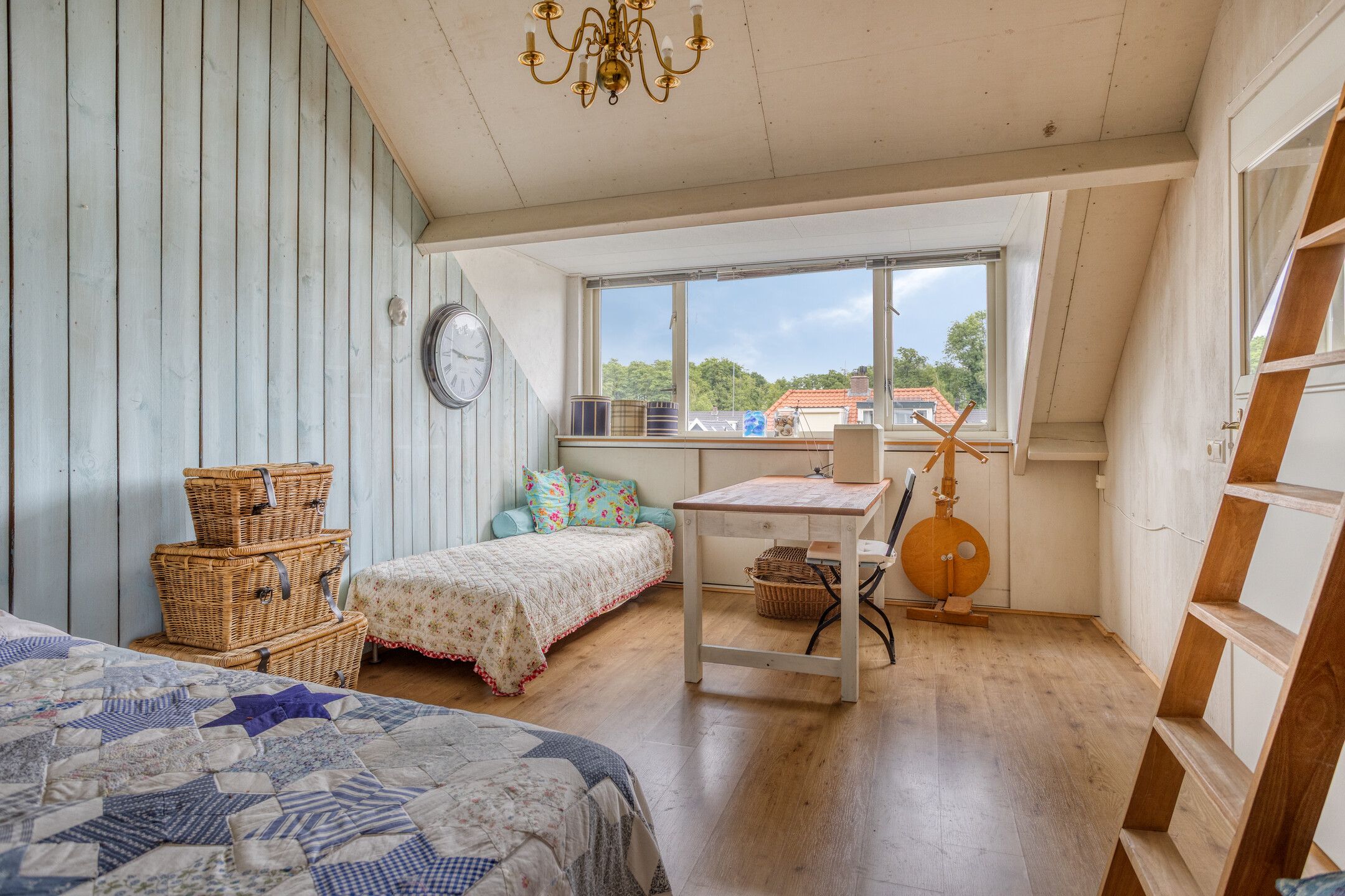 Spacious Corner Home with Large Private Garden in Soestdijk — 30