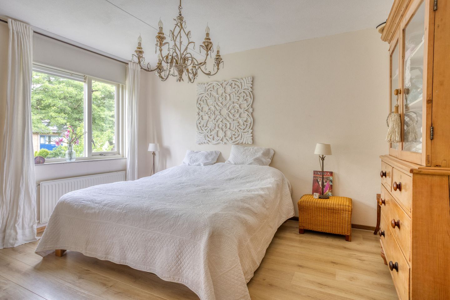 Spacious Corner Home with Large Private Garden in Soestdijk — 19